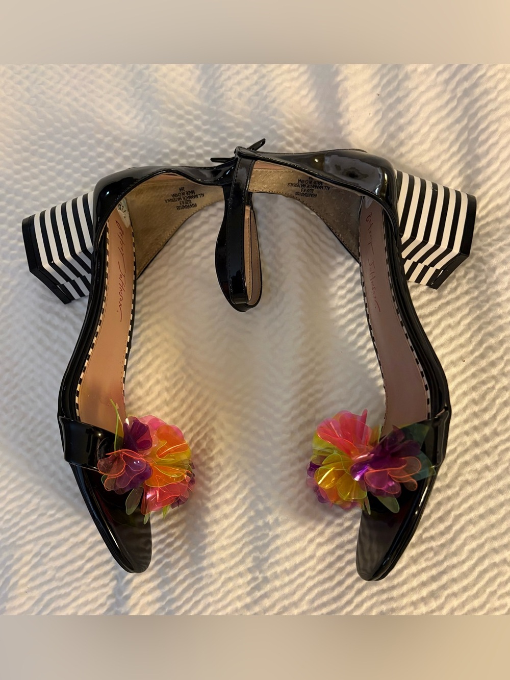 Betsey Johnson Iria Floral Striped Ankle Strap Heels Shoes Size 8 1/2. - Picture 3 of 6